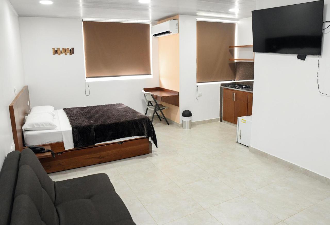 Hotel El Faro Буга Екстериор снимка